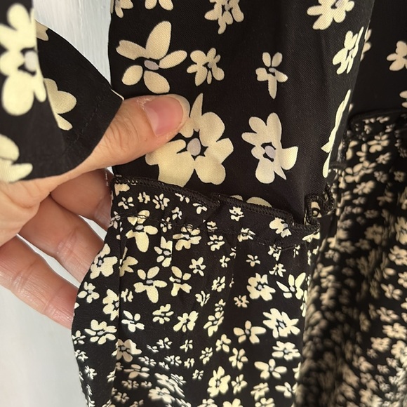 Maurice's black ivory floral print open front duster ruffle jacket Size Small - Picture 5 of 10